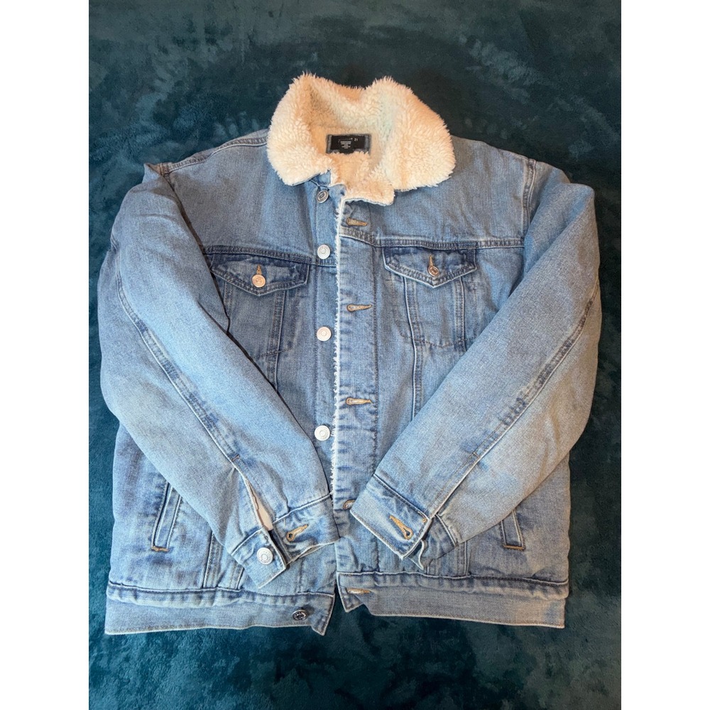 Forever 21 Men Light Wash Denim Sherpa Lined Trucker Jacket Blue Medium